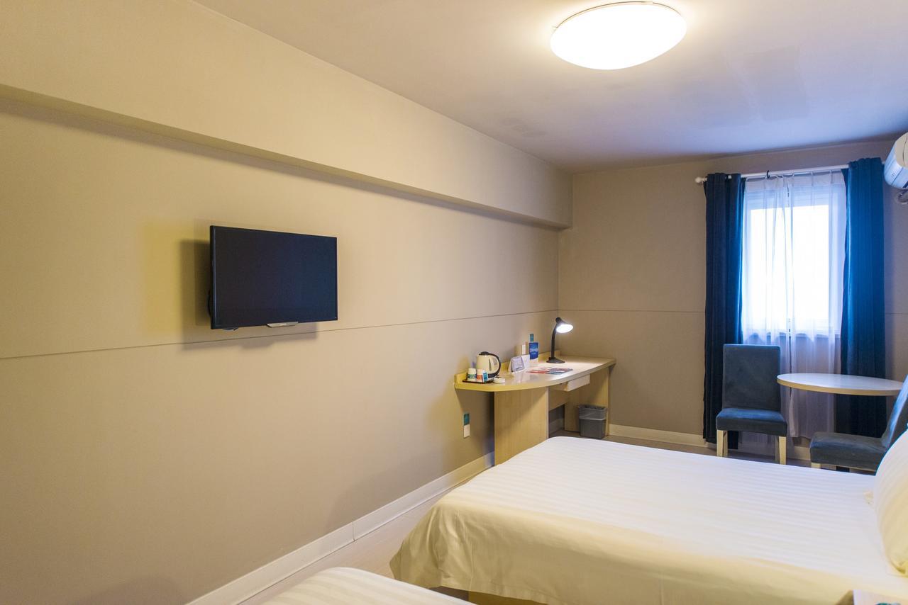 Jinjiang Inn Select Wuwei Railway Station Экстерьер фото