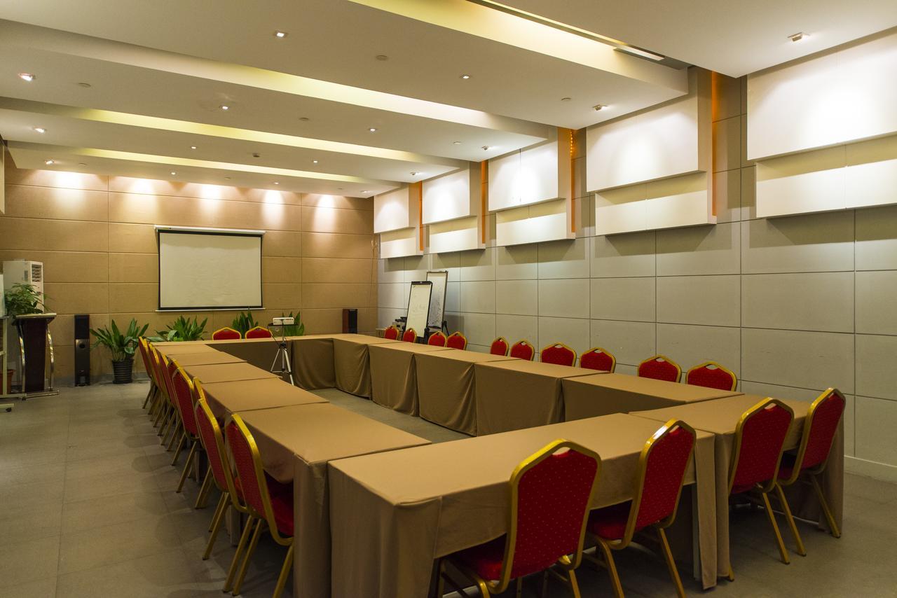 Jinjiang Inn Select Wuwei Railway Station Экстерьер фото